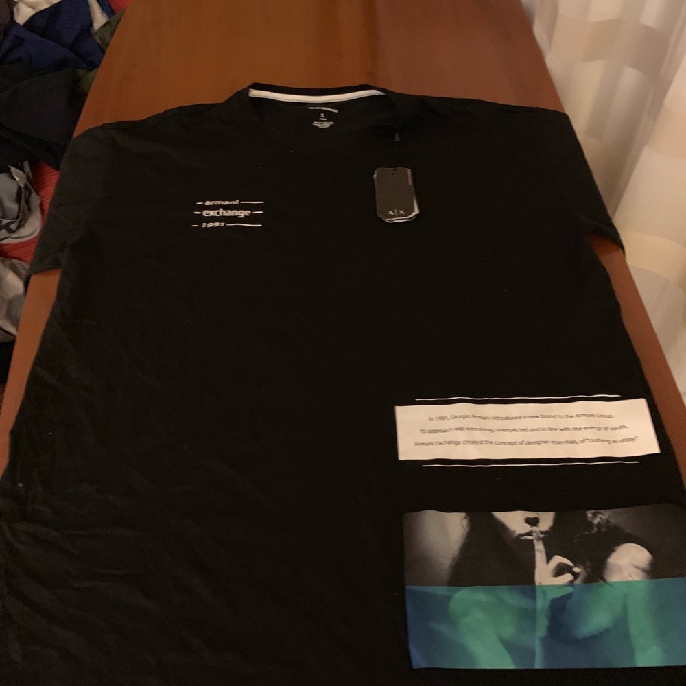 NEW - Armani T-Shirt - Large